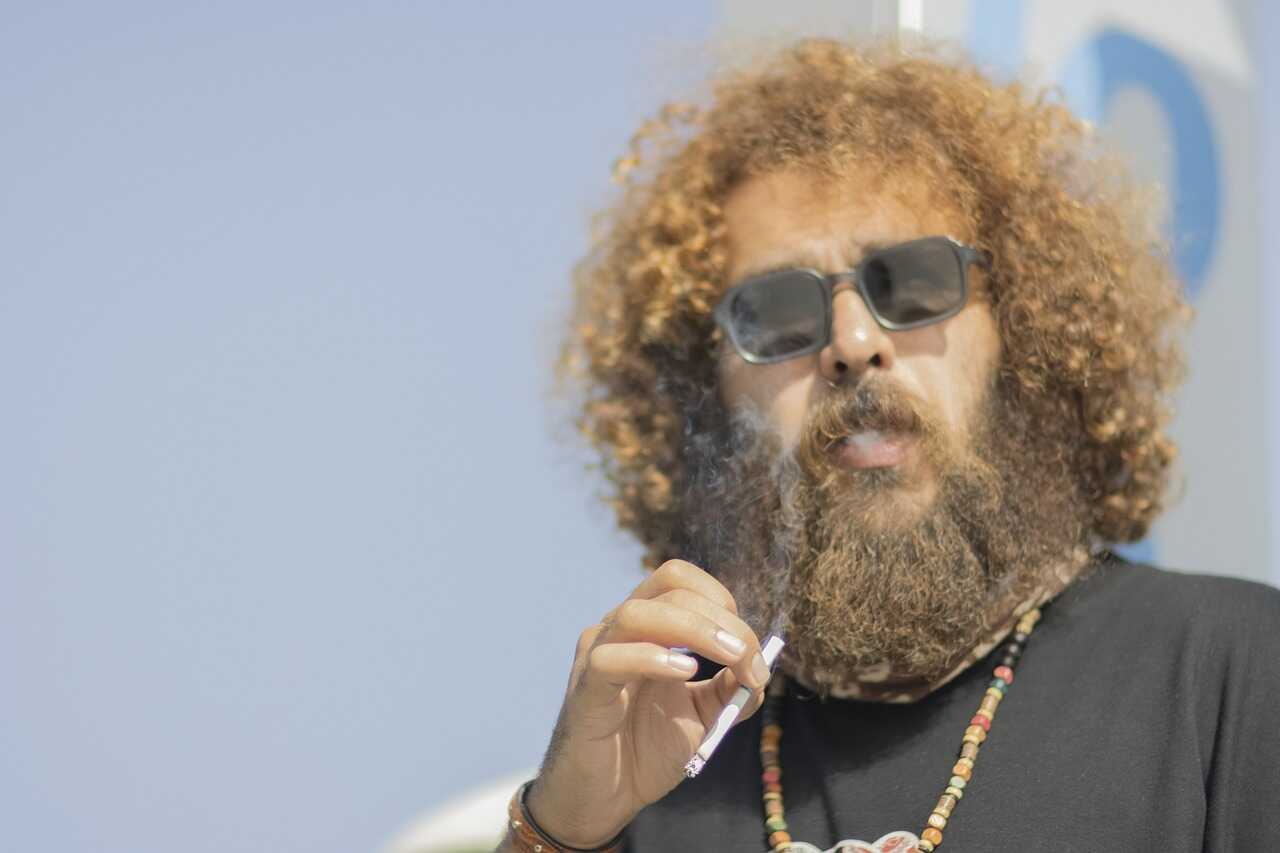 Klasické kouření vs elektronické cigarety - vapoo.cz